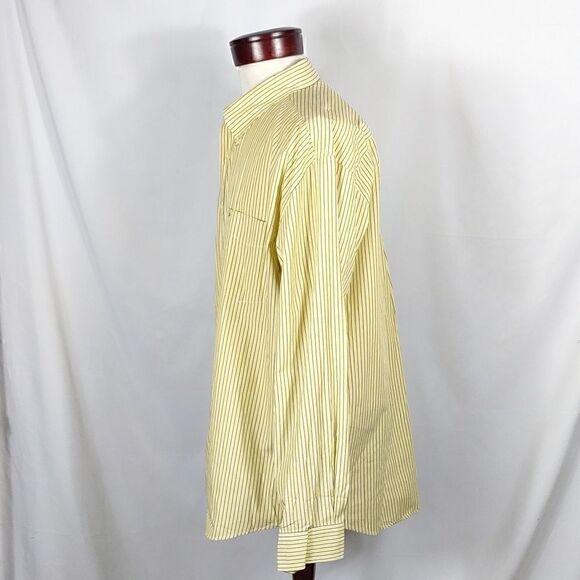 Tommy Hilfiger Men's Striped Shirt - Picture 3 of 6